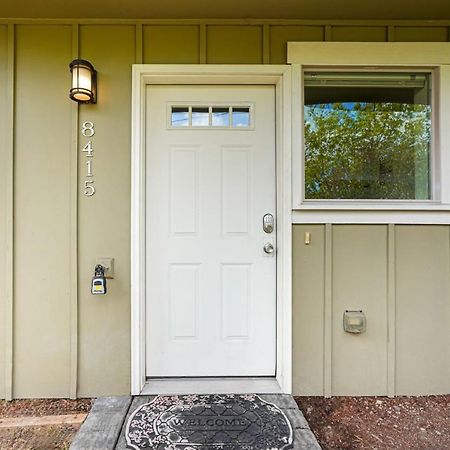 Stylish North Seattle Townhouse- Dual Master Suites ภายนอก รูปภาพ