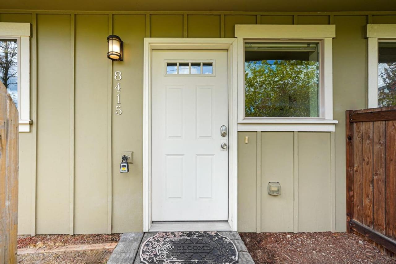 Stylish North Seattle Townhouse- Dual Master Suites ภายนอก รูปภาพ